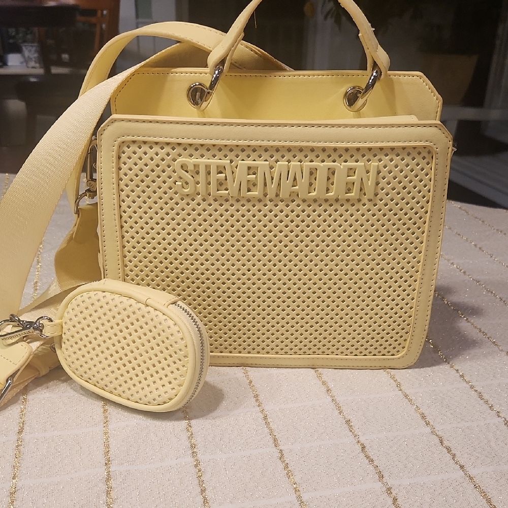Steve Madden Bevelyn small satchel bag in yellow/panna cotta